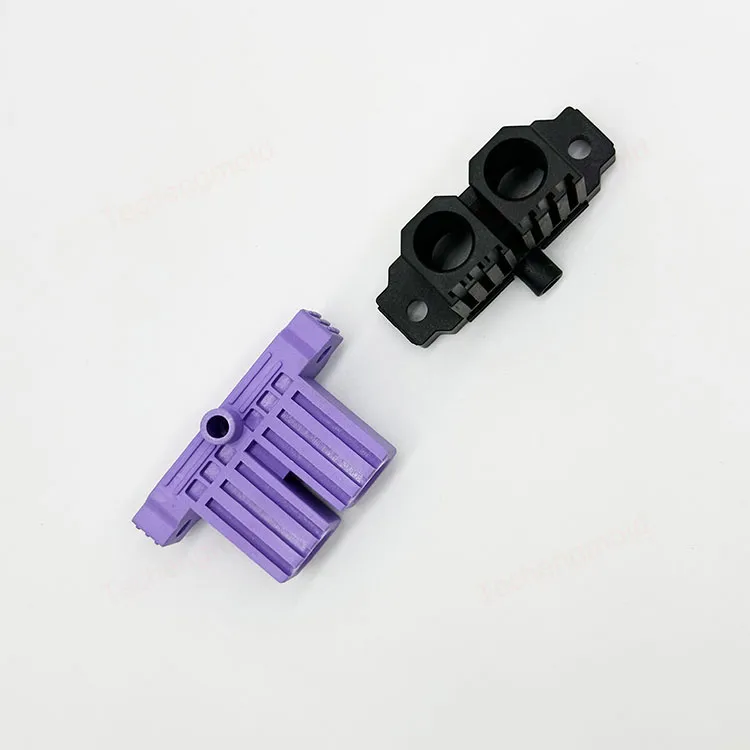 特诚科技PA66精密注塑件实拍 1